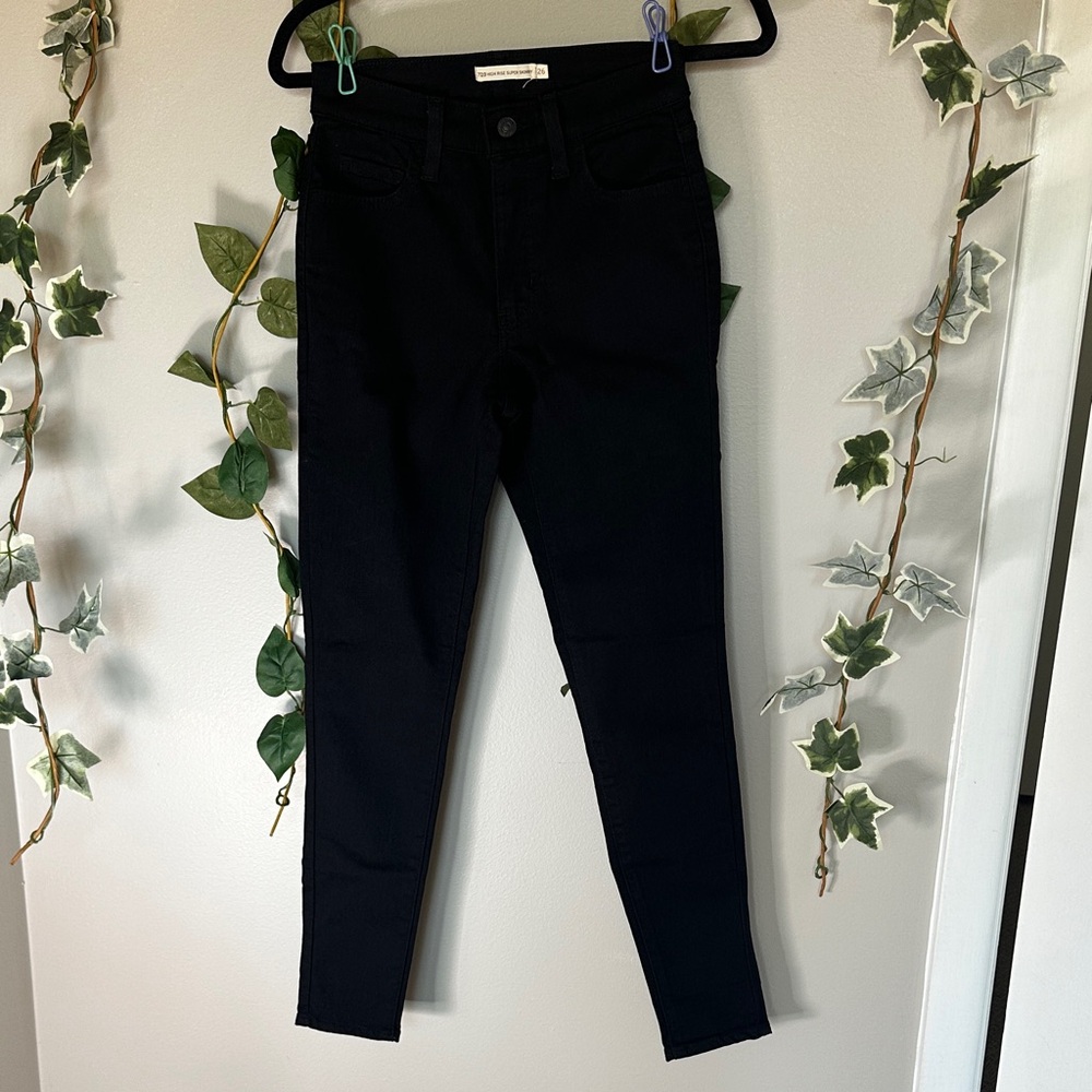 Levi's Women's Dark Skinny Jeans